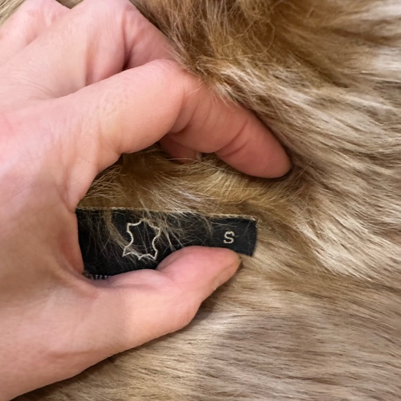 STEPHANE SARTE 100% Genuine Shearling, tan coat. US size S - Picture 14 of 16